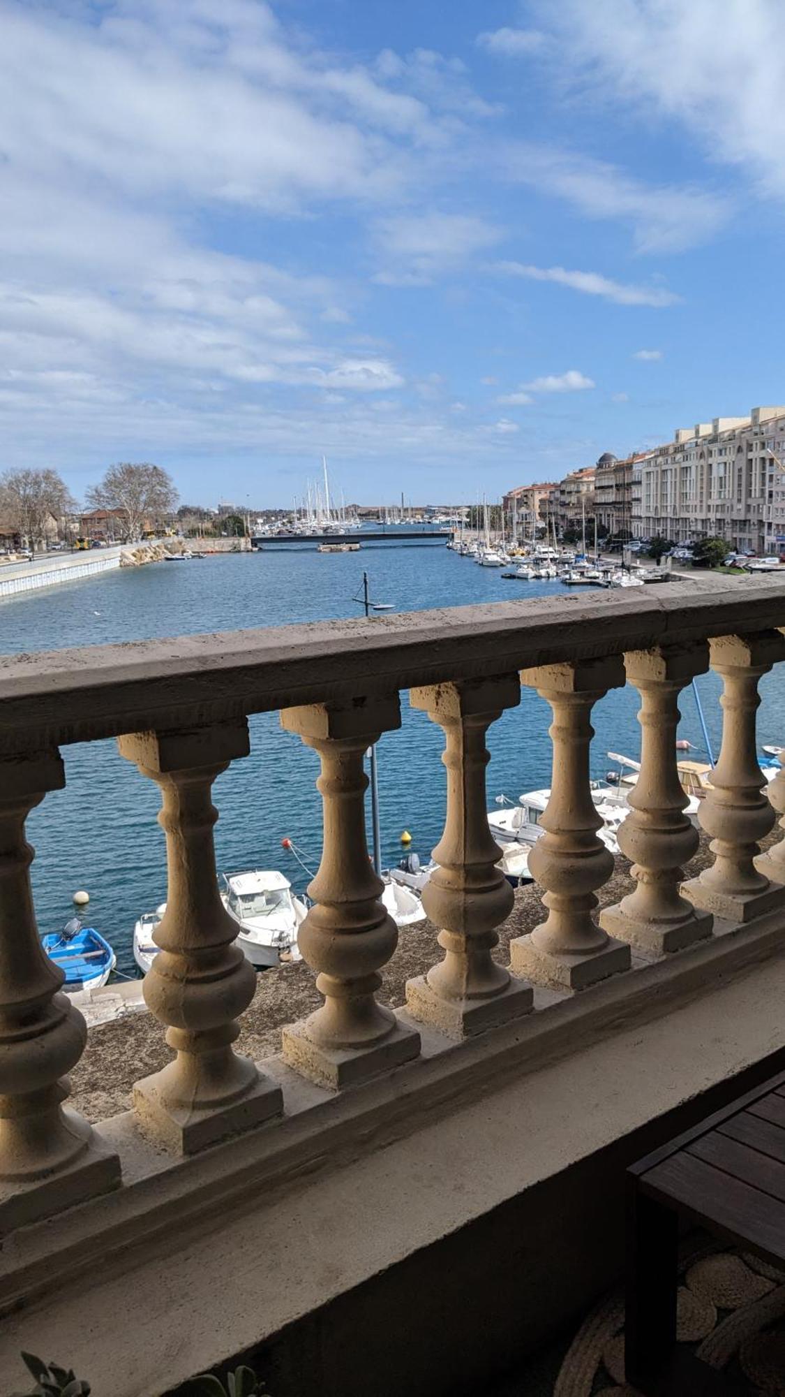 T3 Avec Terrasse Avec Vue Exceptionnelle Sur Les Quais De Sete 아파트 외부 사진